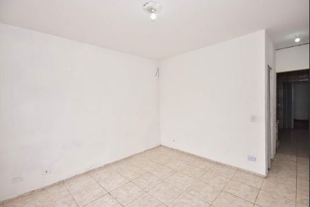 Casa para alugar com 35m², 2 quartos e sem vaga Casa para alugar com 35m², 2 quartos e sem vagaSala