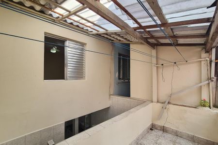 Casa para alugar com 86m², 2 quartos e 1 vagaQuintal