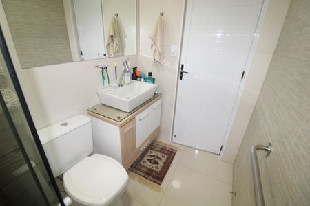 Casa à venda com 168m², 3 quartos e 2 vagasBanheiro 1