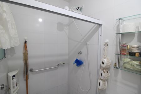 Casa à venda com 168m², 3 quartos e 2 vagasBanheiro 2