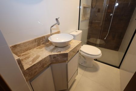 Apartamento para alugar com 68m², 2 quartos e 1 vagaBanheiro da Suíte