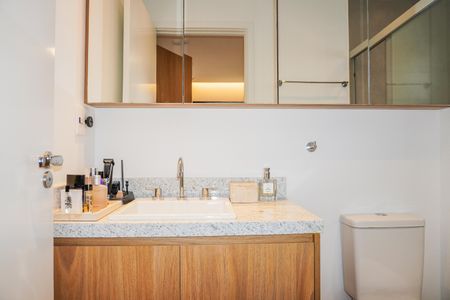 Apartamento à venda com 58m², 1 quarto e 1 vagaBanheiro 