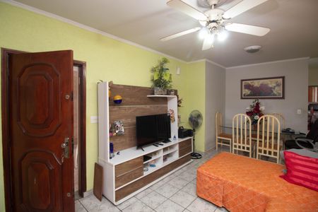 Casa à venda com 200m², 3 quartos e 2 vagasSala