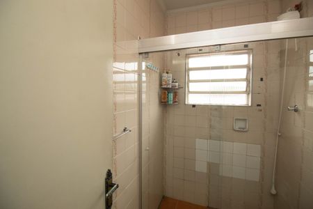 Casa à venda com 200m², 3 quartos e 2 vagasBanheiro da Suíte 1