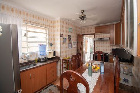 Casa à venda com 200m², 3 quartos e 2 vagasCozinha