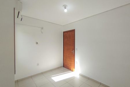 Casa para alugar com 90m², 2 quartos e 1 vagaQuarto 1