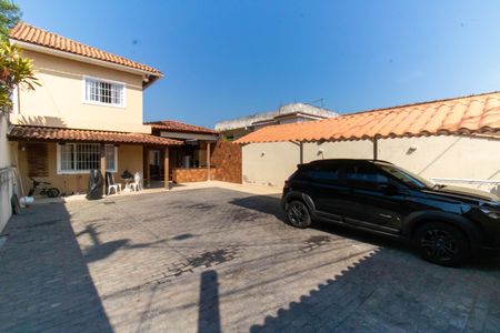 Casa à venda com 260m², 2 quartos e 2 vagasÁrea externa