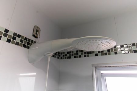 Casa à venda com 260m², 2 quartos e 2 vagasBanheiro da Suíte