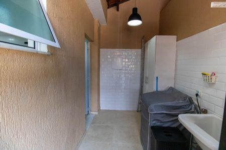 Casa à venda com 260m², 2 quartos e 2 vagasÁrea de Serviço