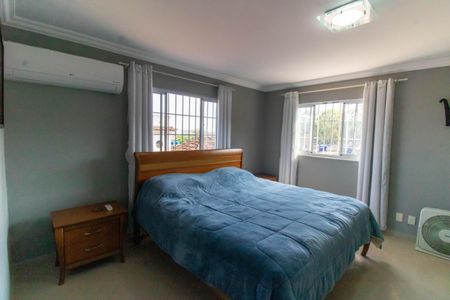 Casa à venda com 260m², 2 quartos e 2 vagasSuíte