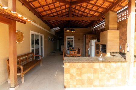 Casa à venda com 260m², 2 quartos e 2 vagasÁrea externa