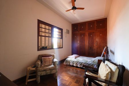 Casa para alugar com 303m², 4 quartos e 5 vagasQuarto 2