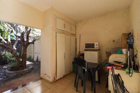 Casa para alugar com 303m², 4 quartos e 5 vagasÁrea de Serviço