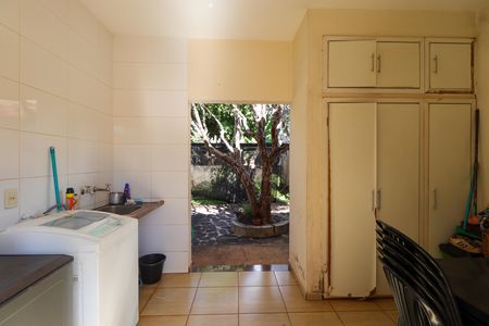 Casa para alugar com 303m², 4 quartos e 5 vagasÁrea de Serviço
