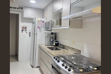 Apartamento à venda com 111m², 3 quartos e 2 vagasCozinha