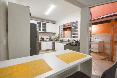 Casa à venda com 200m², 4 quartos e 2 vagasFoto 05