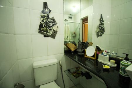 Apartamento à venda com 86m², 2 quartos e 1 vagaBanheiro Social