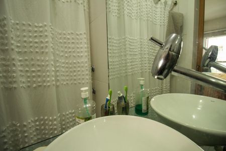 Apartamento à venda com 86m², 2 quartos e 1 vagaBanheiro da Suíte 1