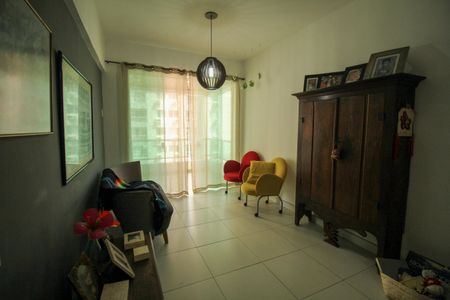 Apartamento à venda com 86m², 2 quartos e 1 vagaSala