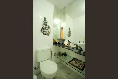 Apartamento à venda com 86m², 2 quartos e 1 vagaBanheiro Social