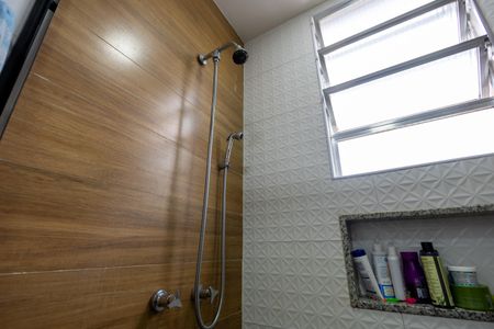 Apartamento à venda com 61m², 2 quartos e sem vaga Apartamento à venda com 61m², 2 quartos e sem vagaBanheiro