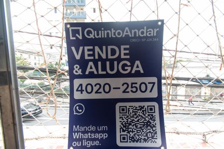 Apartamento para alugar com 86m², 2 quartos e sem vagaPlaca na janela