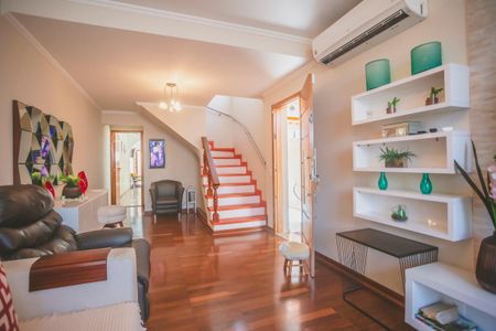 Casa à venda com 250m², 3 quartos e 4 vagasSala de Estar