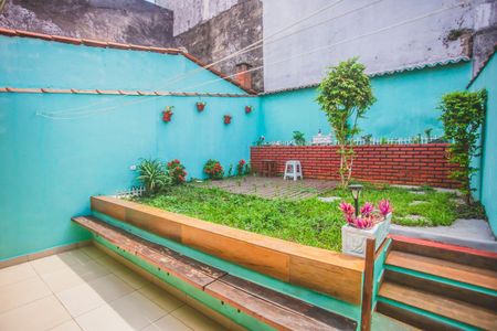 Casa à venda com 250m², 3 quartos e 4 vagasQuintal