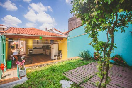 Casa à venda com 250m², 3 quartos e 4 vagasQuintal /Jardim