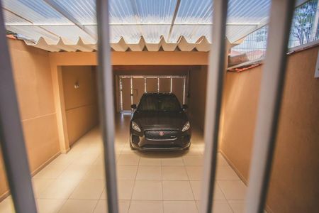 Casa à venda com 250m², 3 quartos e 4 vagasVista