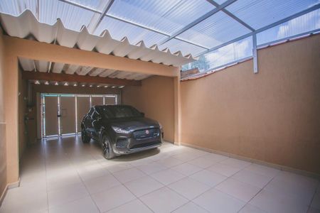 Casa à venda com 250m², 3 quartos e 4 vagasGaragem