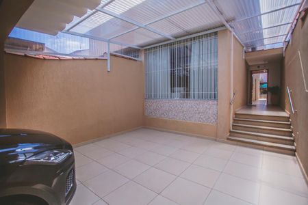 Casa à venda com 250m², 3 quartos e 4 vagasGaragem