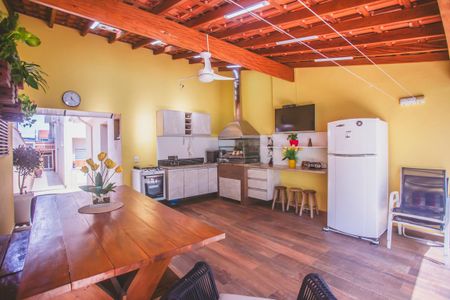 Casa à venda com 250m², 3 quartos e 4 vagasChurrasqueira