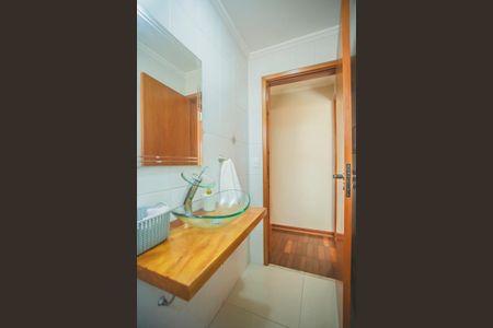 Casa à venda com 250m², 3 quartos e 4 vagasLavabo