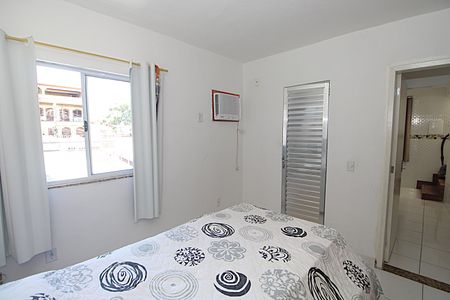 Casa à venda com 80m², 2 quartos e sem vagaSuíte