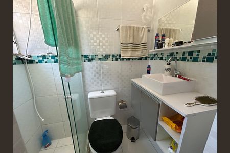 Casa à venda com 80m², 2 quartos e sem vagaBanheiro da Suíte
