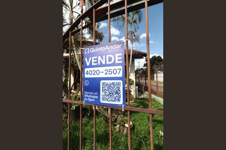 Casa à venda com 271m², 3 quartos e 2 vagasPlaca