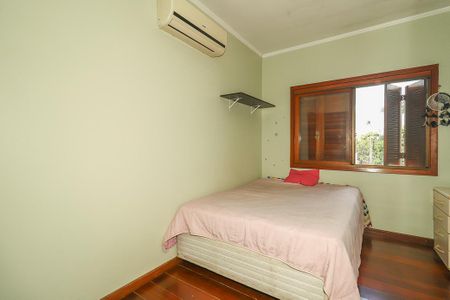 Casa à venda com 271m², 3 quartos e 2 vagasQuarto 3