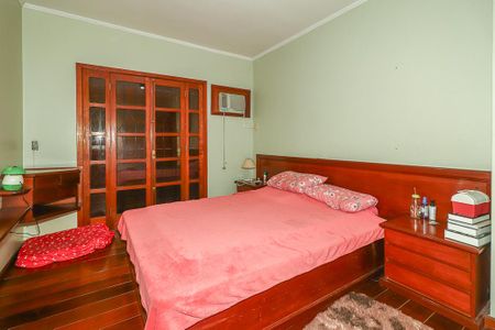 Casa à venda com 271m², 3 quartos e 2 vagasQuarto Suíte