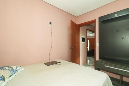 Casa à venda com 200m², 2 quartos e 5 vagas Casa à venda com 200m², 2 quartos e 5 vagasQuarto