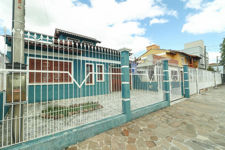 Casa à venda com 200m², 2 quartos e 5 vagas Casa à venda com 200m², 2 quartos e 5 vagasFachada e placa