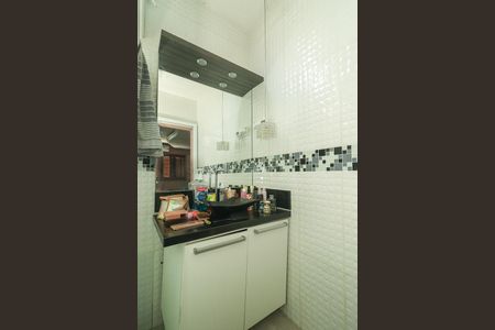 Casa à venda com 200m², 2 quartos e 5 vagas Casa à venda com 200m², 2 quartos e 5 vagasBanheiro da Suíte