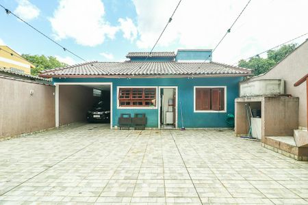 Casa à venda com 200m², 2 quartos e 5 vagas Casa à venda com 200m², 2 quartos e 5 vagasQuintal