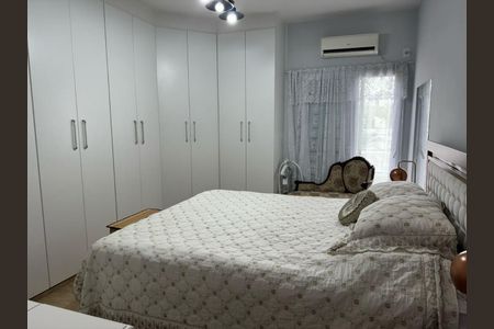 Casa de condomínio à venda com 230m², 3 quartos e 4 vagasFoto 13