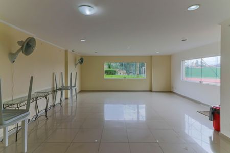 Apartamento para alugar com 65m², 2 quartos e 2 vagasÁrea comum - Salão de festas