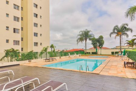 Apartamento para alugar com 65m², 2 quartos e 2 vagasÁrea comum - Piscina