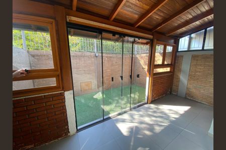 Casa de condomínio à venda com 102m², 3 quartos e 2 vagasÁrea comum