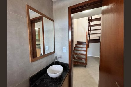 Casa de condomínio à venda com 102m², 3 quartos e 2 vagasbanheiro 2