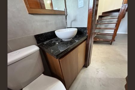 Casa de condomínio à venda com 102m², 3 quartos e 2 vagasbanheiro 2