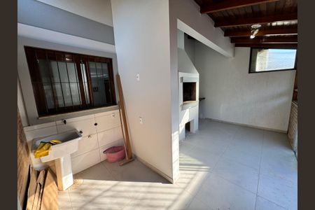 Casa de condomínio à venda com 102m², 3 quartos e 2 vagasChurrasqueira
